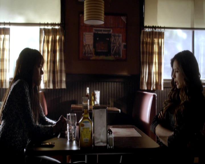 VampireDiariesWorld-dot-org_4x21ShesComeUndone0463.jpg