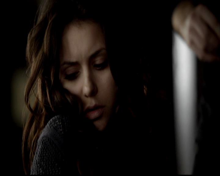 VampireDiariesWorld-dot-org_4x21ShesComeUndone0478.jpg