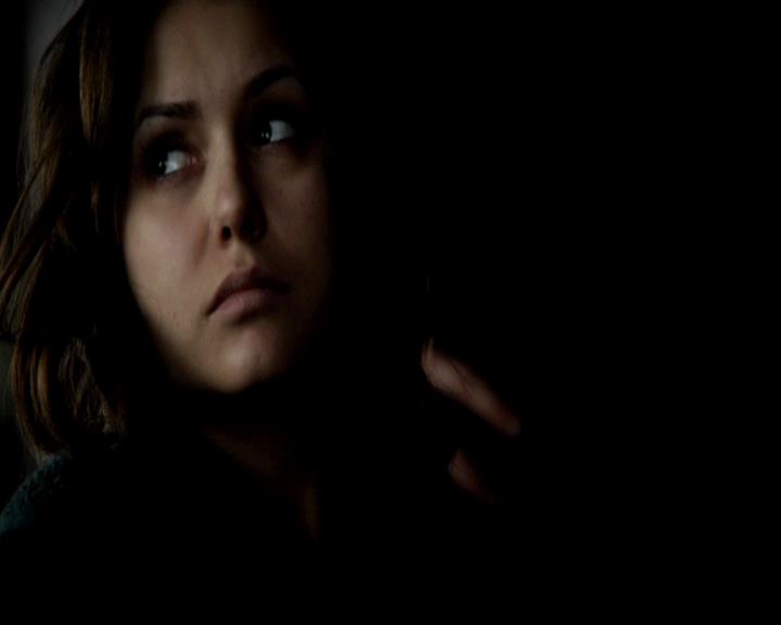 VampireDiariesWorld-dot-org_4x21ShesComeUndone0526.jpg