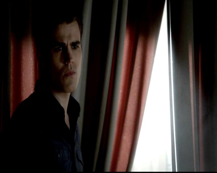 VampireDiariesWorld-dot-org_4x21ShesComeUndone0534.jpg