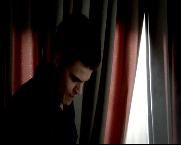 VampireDiariesWorld-dot-org_4x21ShesComeUndone0535.jpg