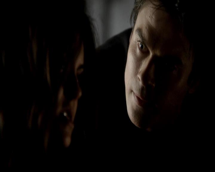 VampireDiariesWorld-dot-org_4x21ShesComeUndone0559.jpg