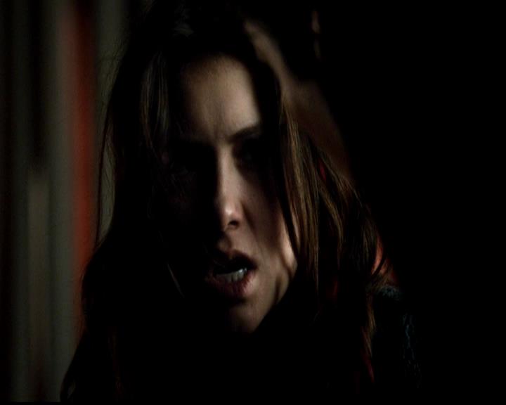 VampireDiariesWorld-dot-org_4x21ShesComeUndone0561.jpg