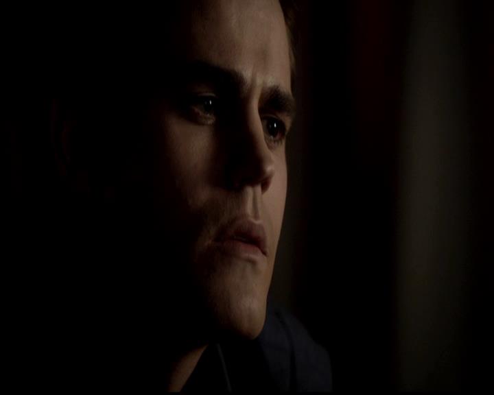 VampireDiariesWorld-dot-org_4x21ShesComeUndone0586.jpg