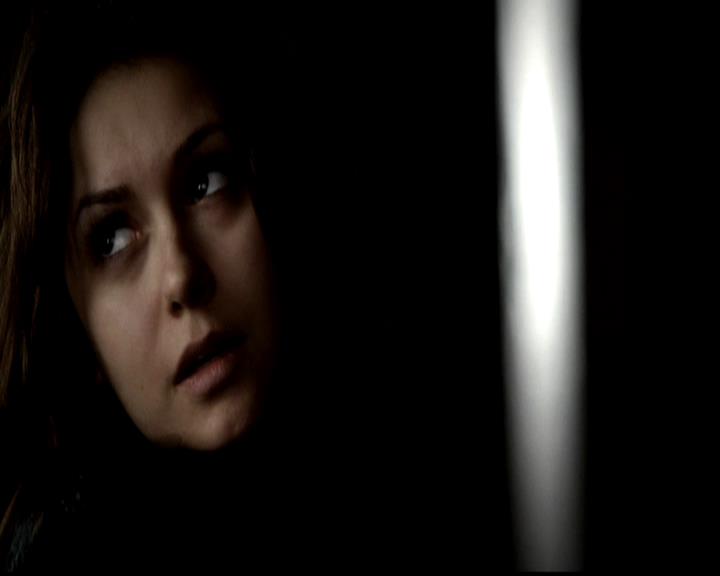 VampireDiariesWorld-dot-org_4x21ShesComeUndone0620.jpg
