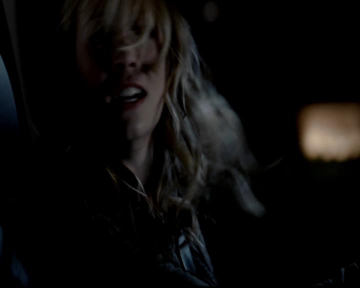 VampireDiariesWorld-dot-org_4x21ShesComeUndone1274.jpg