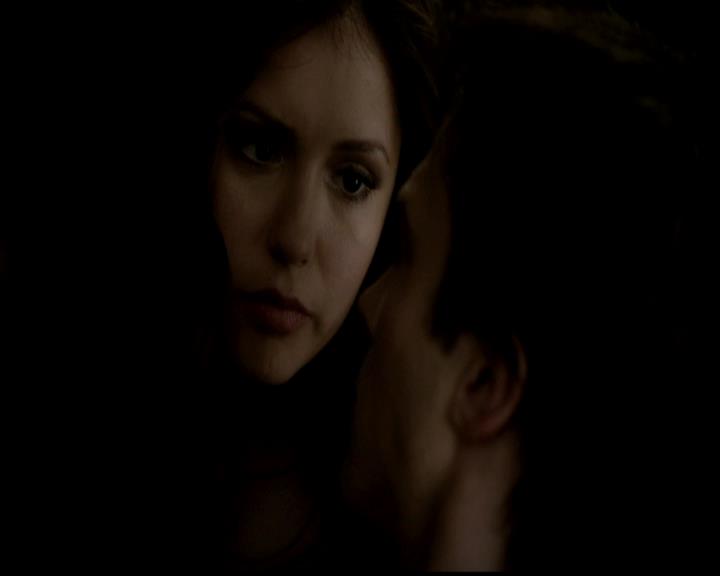 VampireDiariesWorld-dot-org_4x21ShesComeUndone1418.jpg