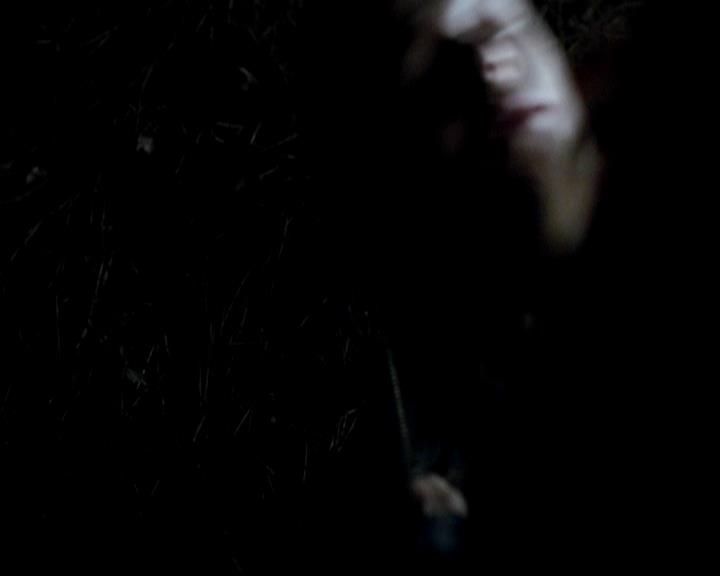 VampireDiariesWorld-dot-org_4x21ShesComeUndone1703.jpg
