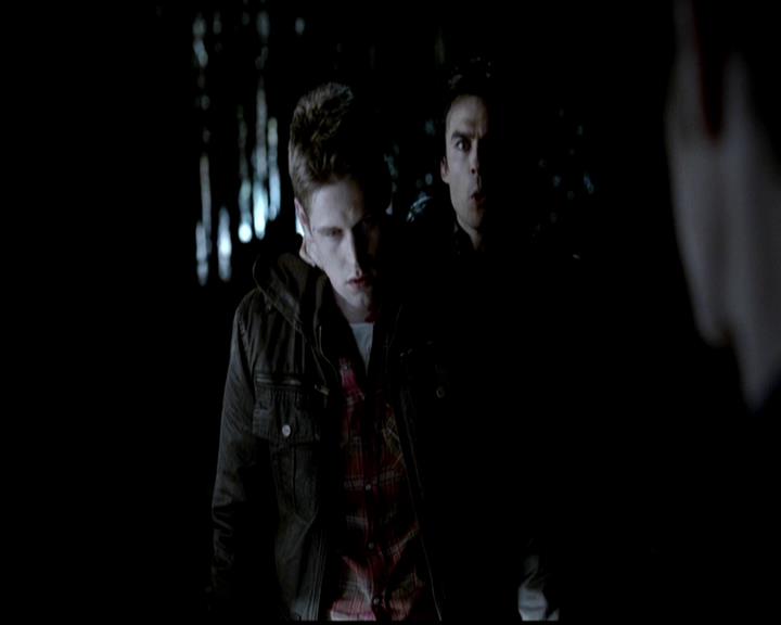 VampireDiariesWorld-dot-org_4x21ShesComeUndone1714.jpg