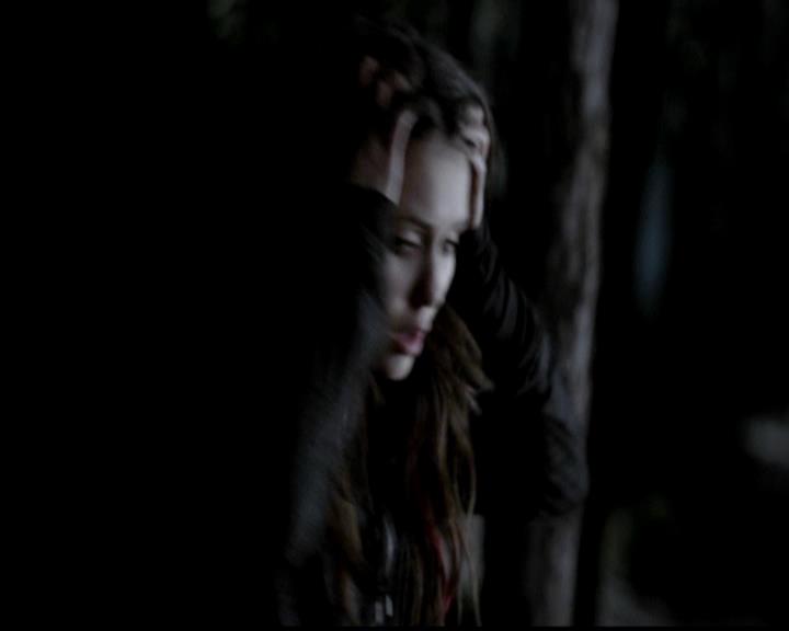 VampireDiariesWorld-dot-org_4x21ShesComeUndone1848.jpg