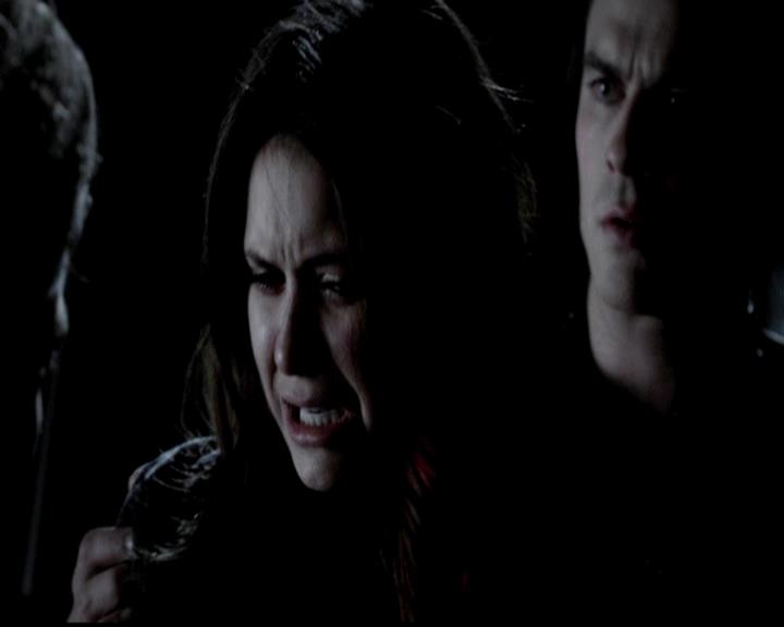 VampireDiariesWorld-dot-org_4x21ShesComeUndone1879.jpg