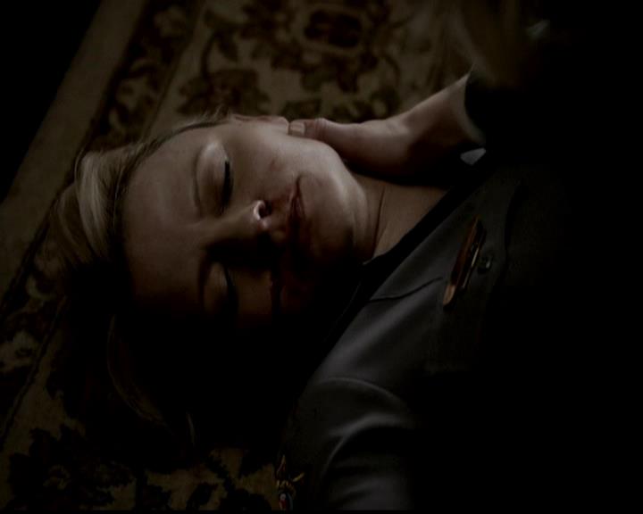 VampireDiariesWorld-dot-org_4x21ShesComeUndone1958.jpg
