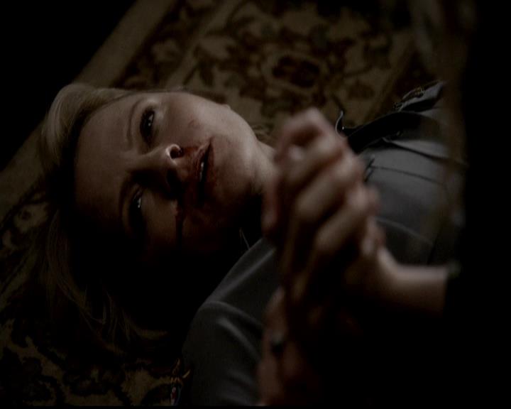 VampireDiariesWorld-dot-org_4x21ShesComeUndone1985.jpg