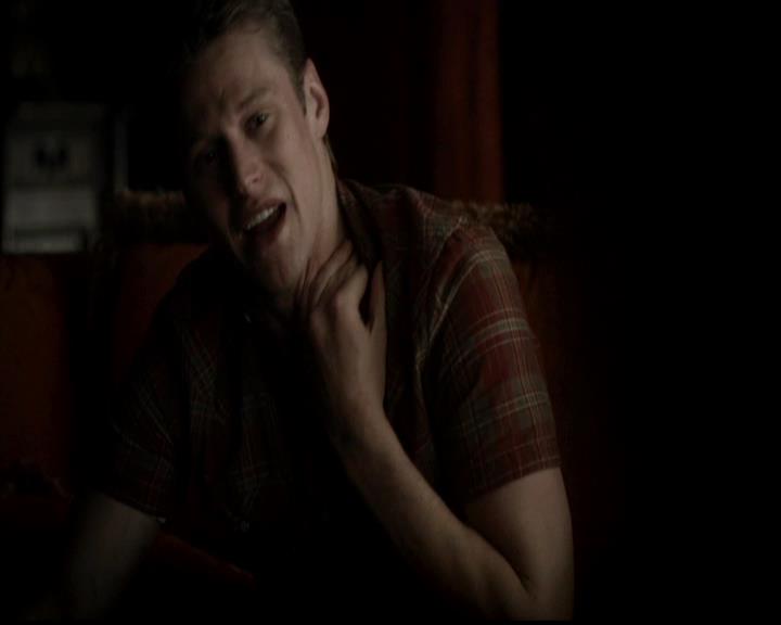 VampireDiariesWorld-dot-org_4x21ShesComeUndone2025.jpg