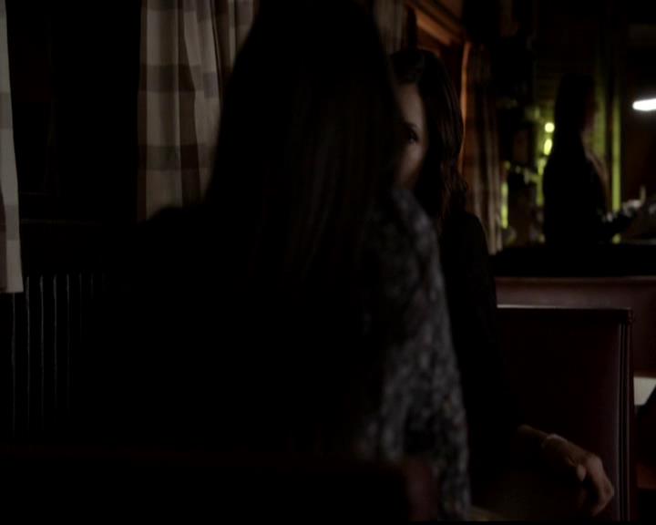 VampireDiariesWorld-dot-org_4x21ShesComeUndone2091.jpg