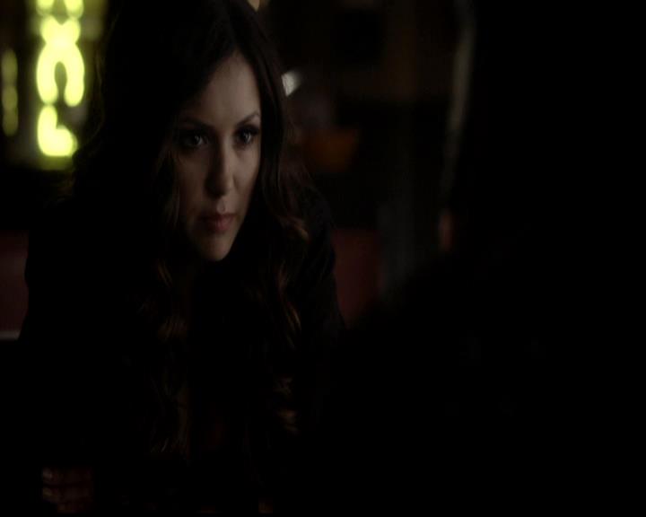 VampireDiariesWorld-dot-org_4x21ShesComeUndone2112.jpg