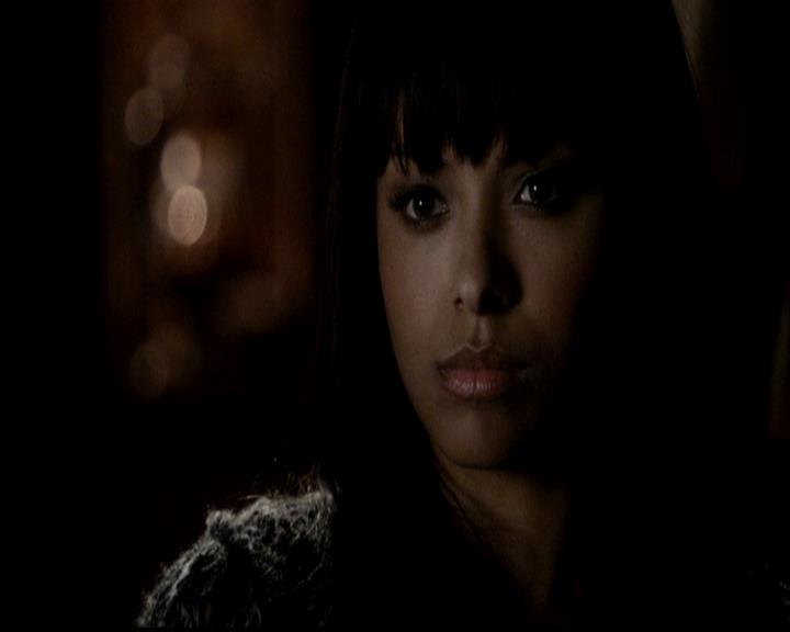 VampireDiariesWorld-dot-org_4x21ShesComeUndone2122.jpg