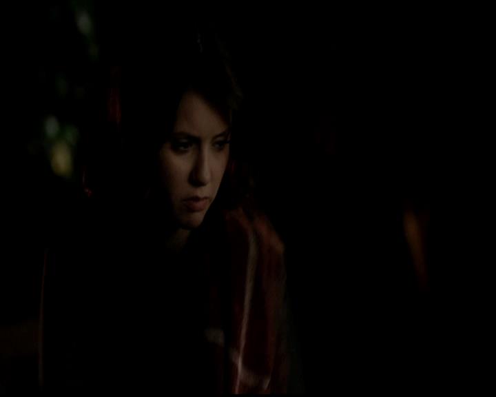 VampireDiariesWorld-dot-org_4x21ShesComeUndone2212.jpg