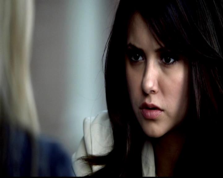 VampireDiariesWorld-dot-org_4x22TheWalkingDead0128.jpg