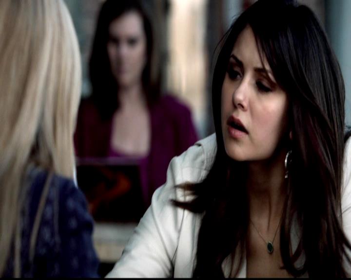 VampireDiariesWorld-dot-org_4x22TheWalkingDead0135.jpg