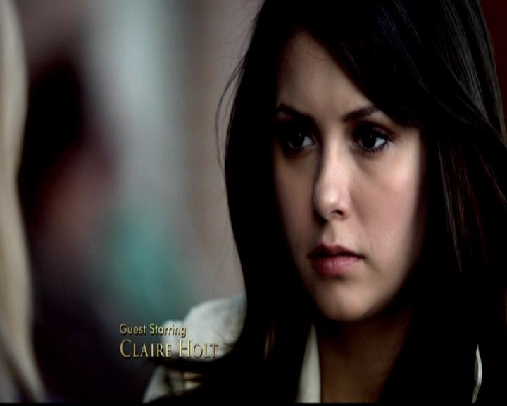 VampireDiariesWorld-dot-org_4x22TheWalkingDead0145.jpg