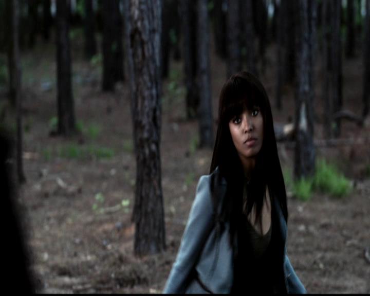 VampireDiariesWorld-dot-org_4x22TheWalkingDead0176.jpg
