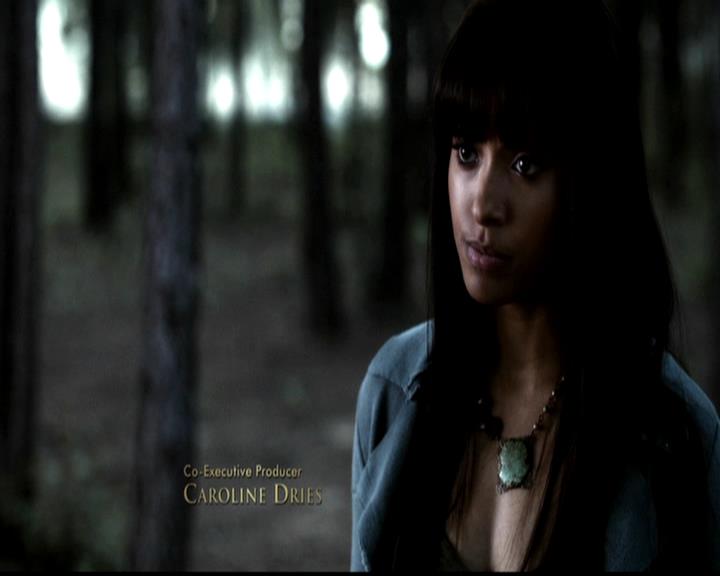 VampireDiariesWorld-dot-org_4x22TheWalkingDead0188.jpg