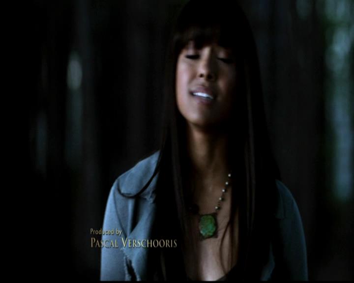 VampireDiariesWorld-dot-org_4x22TheWalkingDead0199.jpg