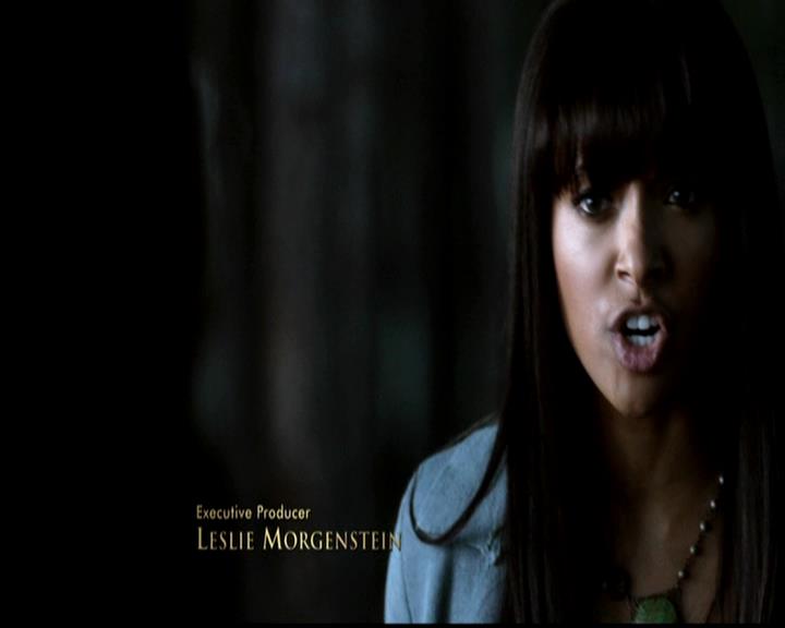 VampireDiariesWorld-dot-org_4x22TheWalkingDead0203.jpg