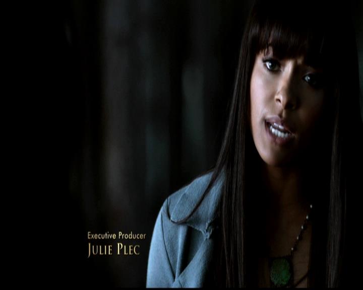 VampireDiariesWorld-dot-org_4x22TheWalkingDead0207.jpg