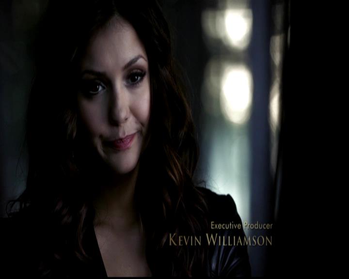 VampireDiariesWorld-dot-org_4x22TheWalkingDead0210.jpg