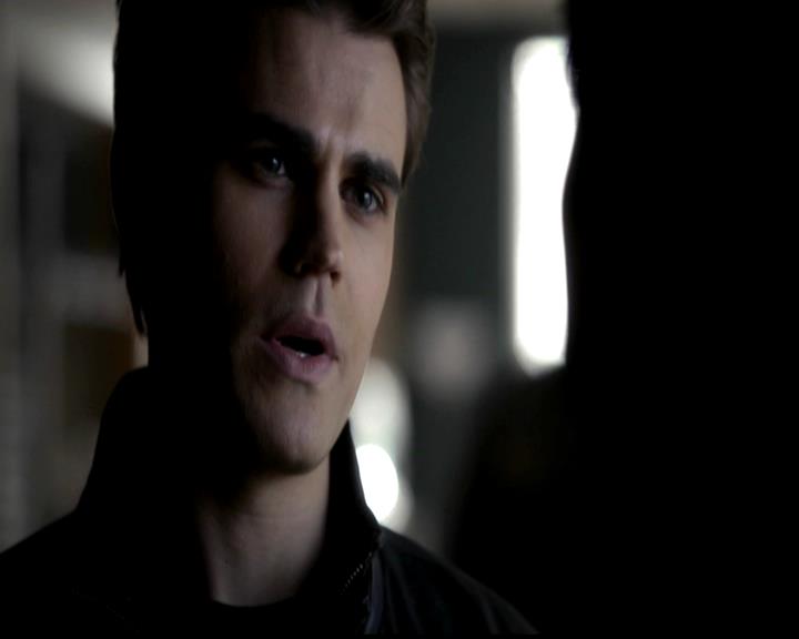 VampireDiariesWorld-dot-org_4x22TheWalkingDead0266.jpg