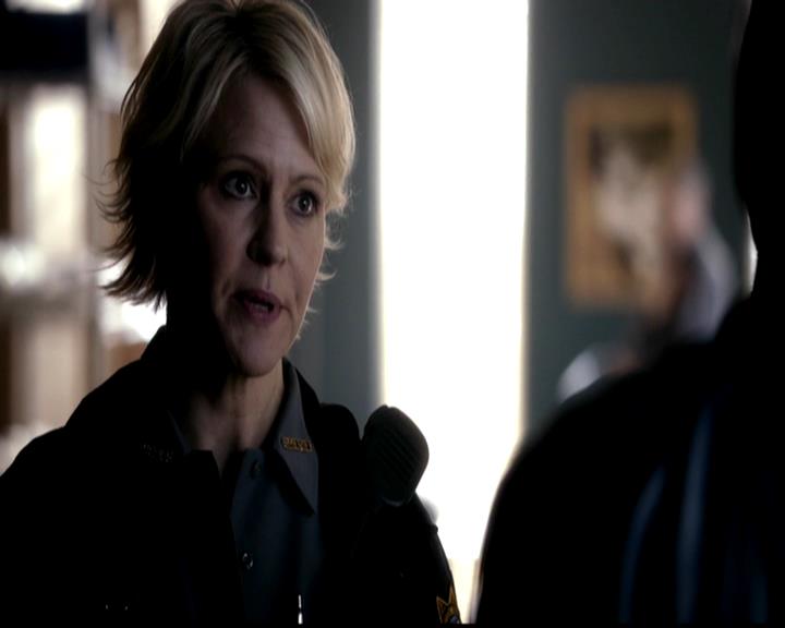 VampireDiariesWorld-dot-org_4x22TheWalkingDead0282.jpg