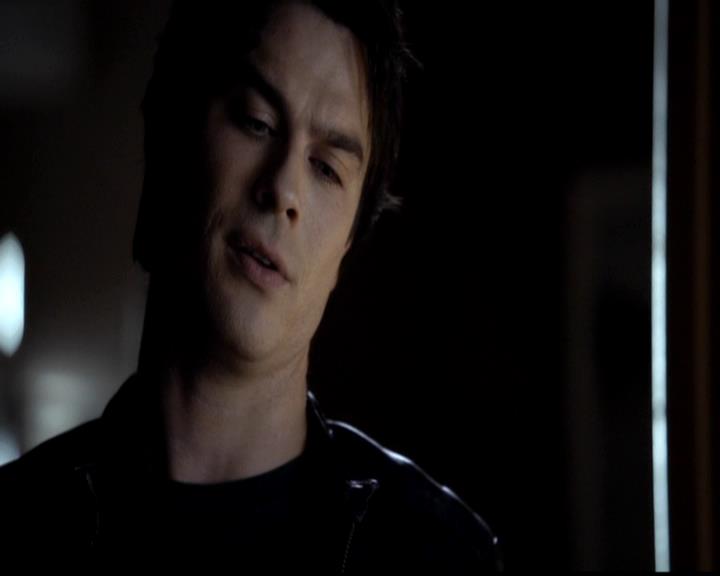 VampireDiariesWorld-dot-org_4x22TheWalkingDead0334.jpg