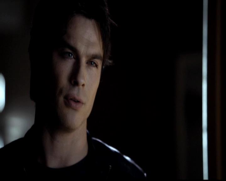 VampireDiariesWorld-dot-org_4x22TheWalkingDead0335.jpg