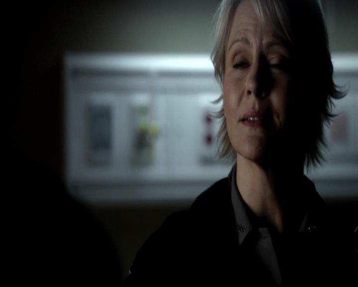 VampireDiariesWorld-dot-org_4x22TheWalkingDead0339.jpg