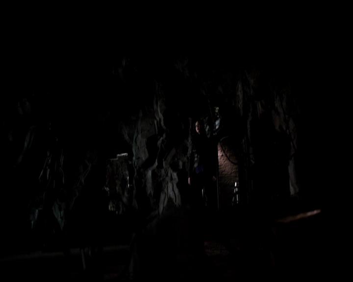 VampireDiariesWorld-dot-org_4x22TheWalkingDead0365.jpg