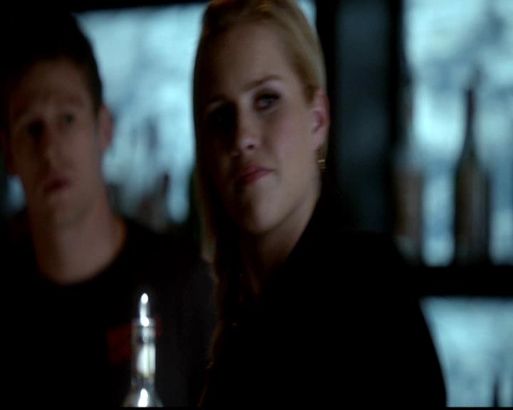 VampireDiariesWorld-dot-org_4x22TheWalkingDead0416.jpg