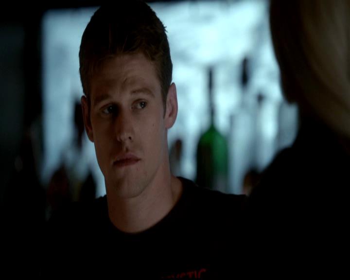 VampireDiariesWorld-dot-org_4x22TheWalkingDead0418.jpg