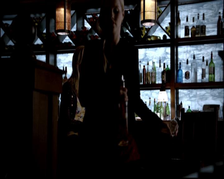 VampireDiariesWorld-dot-org_4x22TheWalkingDead0420.jpg
