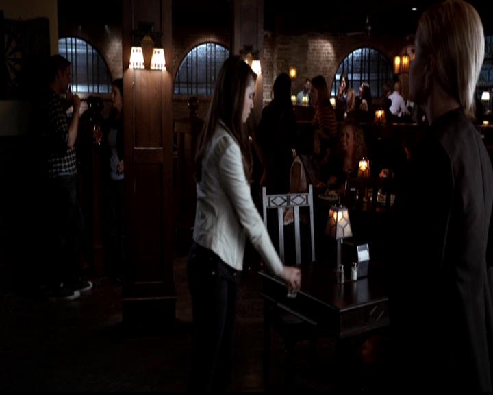 VampireDiariesWorld-dot-org_4x22TheWalkingDead0429.jpg