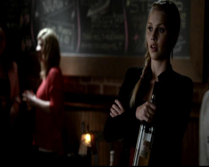 VampireDiariesWorld-dot-org_4x22TheWalkingDead0450.jpg