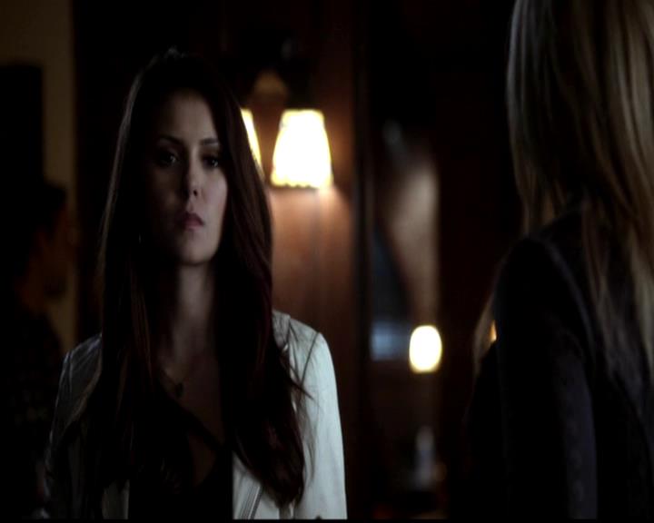 VampireDiariesWorld-dot-org_4x22TheWalkingDead0467.jpg