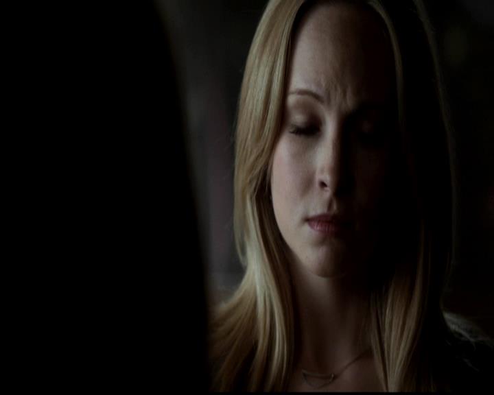 VampireDiariesWorld-dot-org_4x22TheWalkingDead0480.jpg