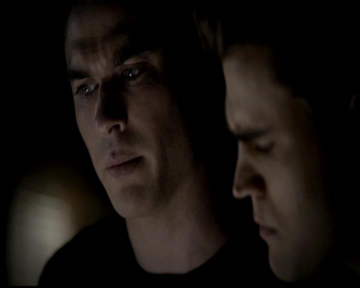 VampireDiariesWorld-dot-org_4x22TheWalkingDead0562.jpg