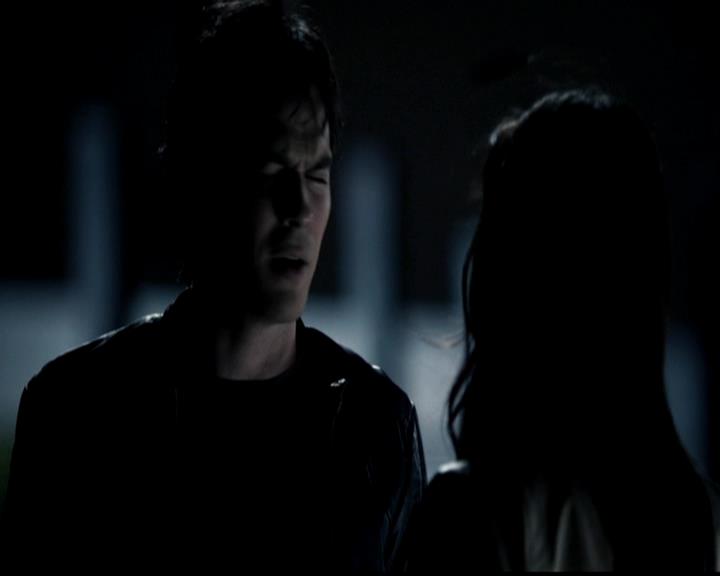 VampireDiariesWorld-dot-org_4x22TheWalkingDead0595.jpg