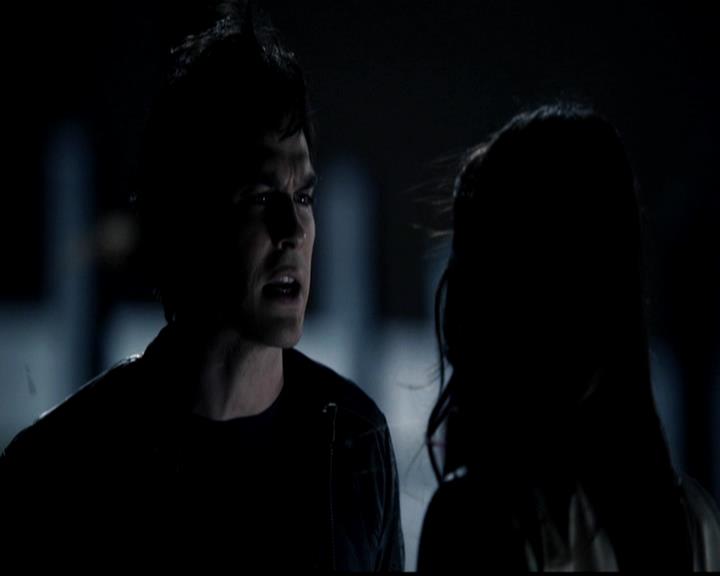 VampireDiariesWorld-dot-org_4x22TheWalkingDead0613.jpg