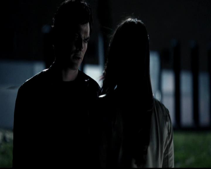 VampireDiariesWorld-dot-org_4x22TheWalkingDead0620.jpg