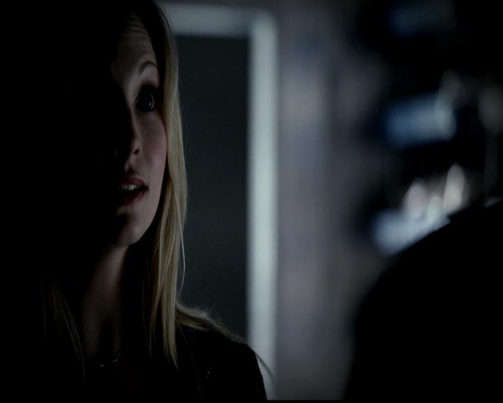 VampireDiariesWorld-dot-org_4x22TheWalkingDead0673.jpg