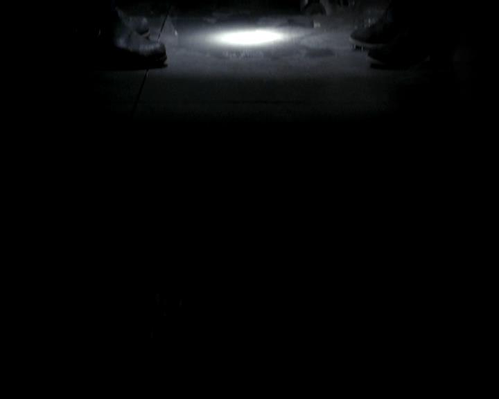 VampireDiariesWorld-dot-org_4x22TheWalkingDead0687.jpg